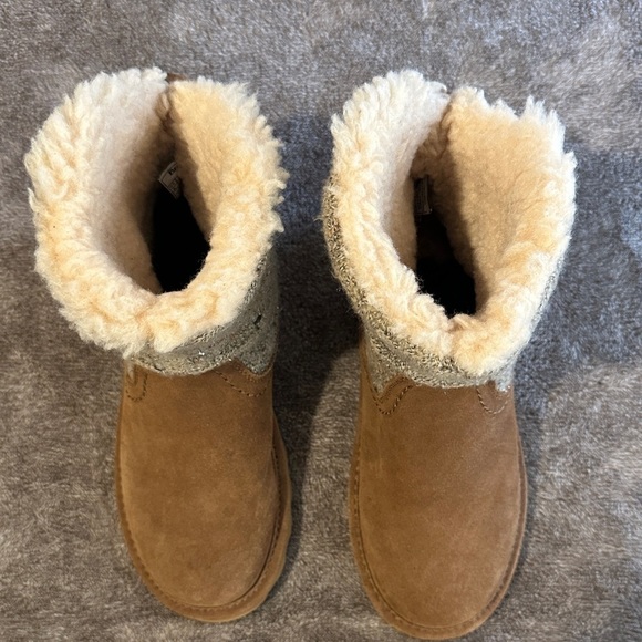 Bear Paw Brown Suede Boots with Knit Cuff - Picture 2 of 5